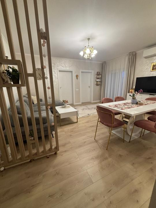 Apartament modern cu 3 camere, balcon, zona DENNVER