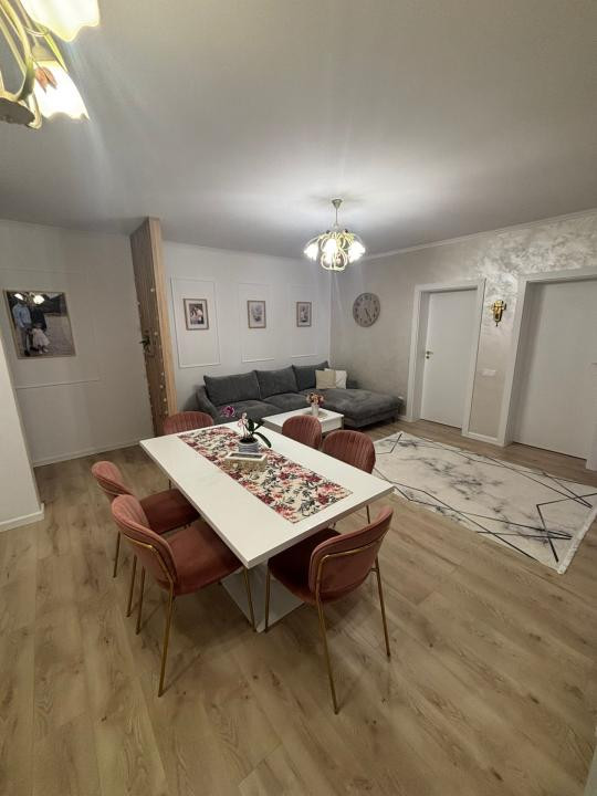 Apartament modern cu 3 camere, balcon, zona DENNVER