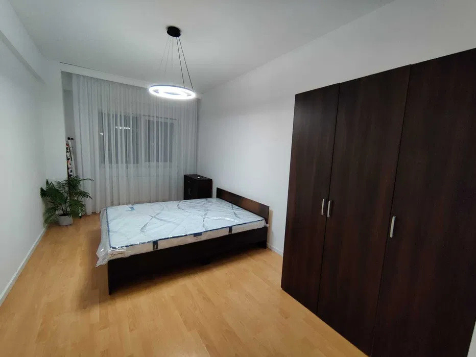 Apartament 2 camere, decomandat, zona Dorobantilor 