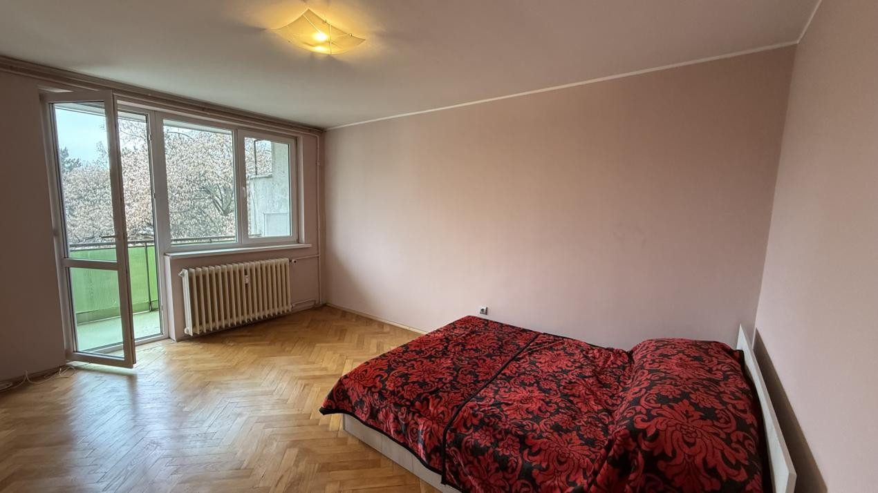 Apartament de 3 camere, la 2 minute de Platinia Mall/Plopilor