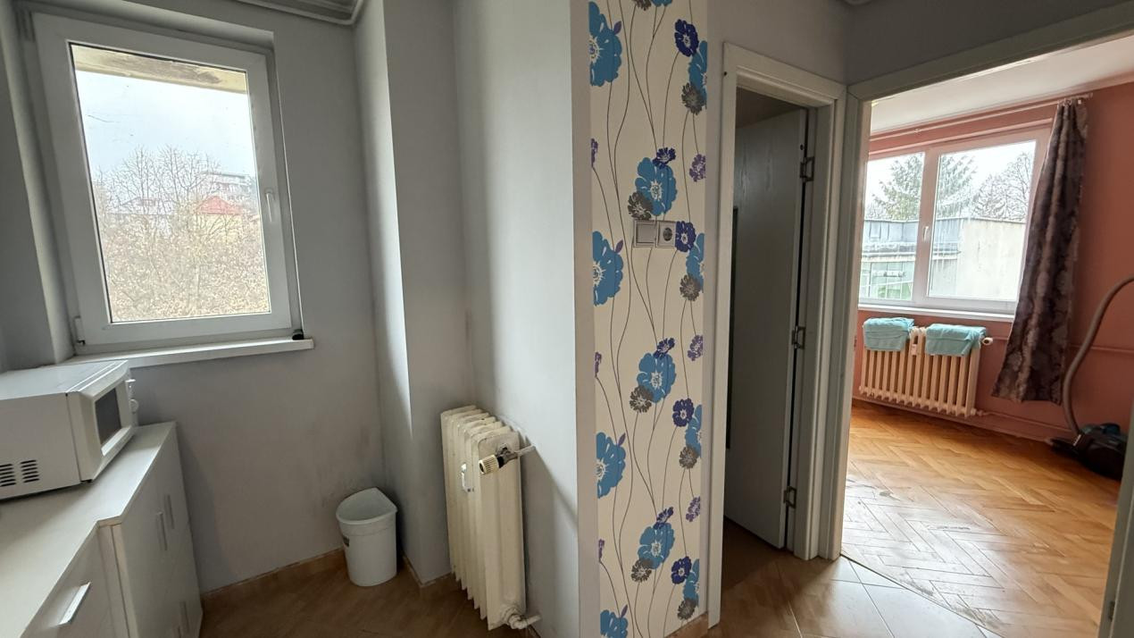 Apartament de 3 camere, la 2 minute de Platinia Mall/Plopilor