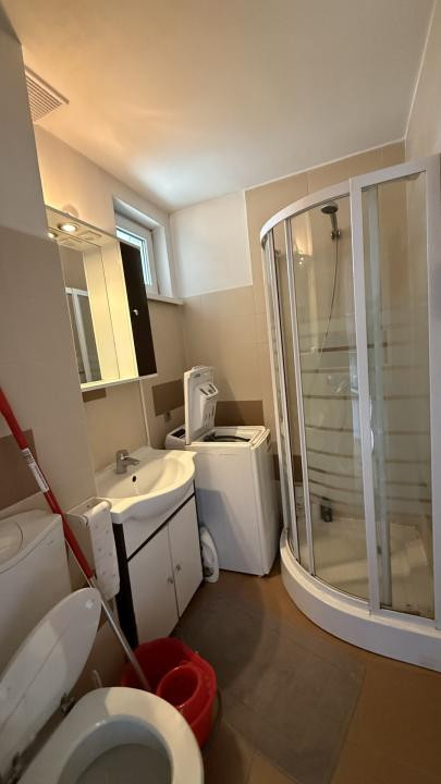 Apartament de 3 camere, la 2 minute de Platinia Mall/Plopilor