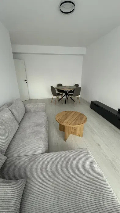Apartament la prima inchiriere, parcare, zona Terra