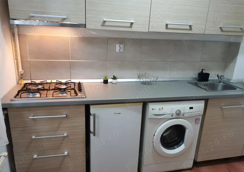 Apartament o camera, 36mp, etaj intermediar, zona Petrom