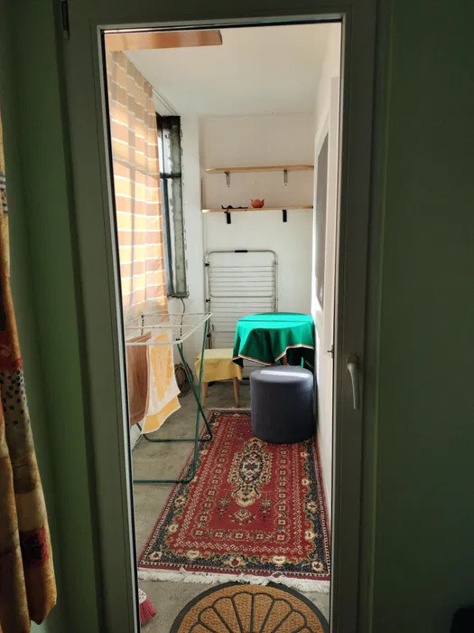 Apartament 4 camere, balcon, zona Strazii Teleorman