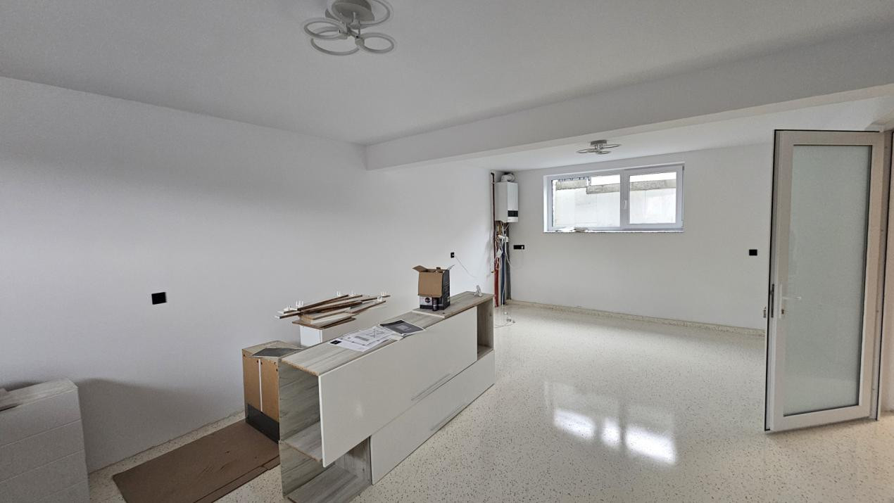 Spatiu de birou, 60mp, 2 camere, 3 parcari, Campului