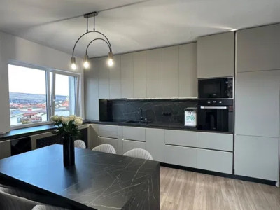 Apartament cu 3 camere, 59 mp, 2 parcari, zona Eroilor