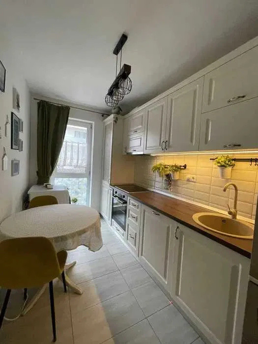 Apartament 2 camere, terasa 35mp, zona Andrei Muresanu Sud