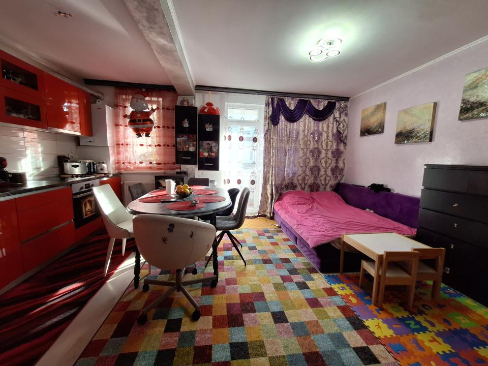 Apartament cu 2 camere, 46 mp, parcare, zona Cetatii