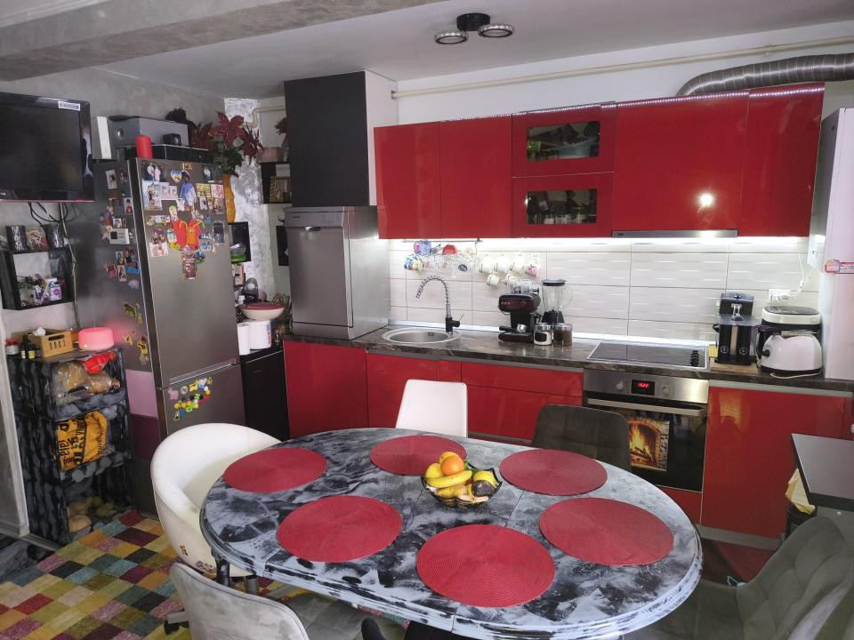 Apartament cu 2 camere, 46 mp, parcare, zona Cetatii