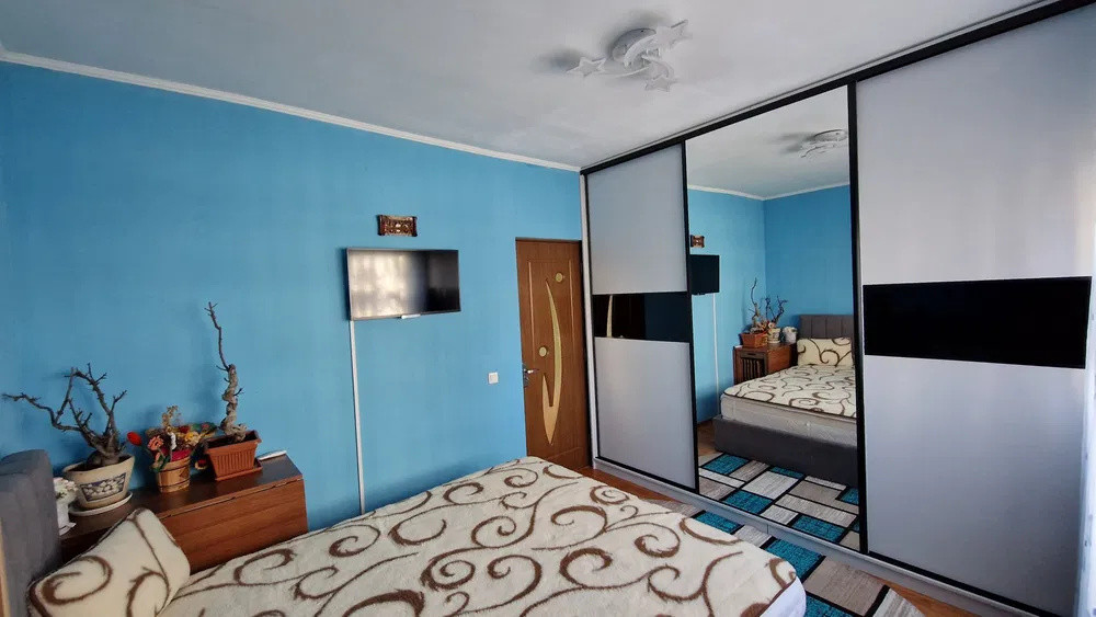Apartament 2 camere, 41mp + 11mp terasa, etaj intermediar, parcare, zona Auchan