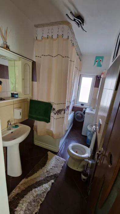 Apartament 2 camere, 41mp + 11mp terasa, etaj intermediar, parcare, zona Auchan