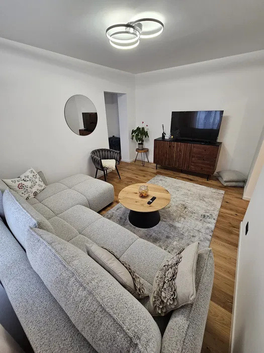Apartament 2 camere, aer conditionat, strada Parâng