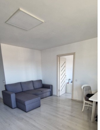 Apartament 2 camere, 47 mp, etaj intermediar, parcare, zona Corneliu Coposu