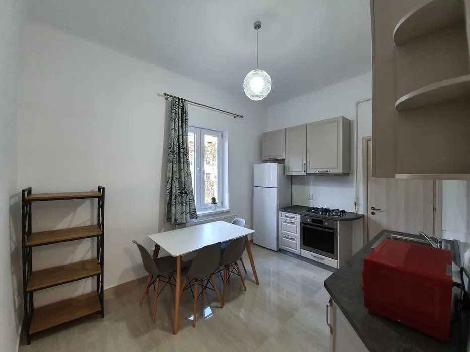 Apartament 1 camera, recent renovat, Strada Crisan
