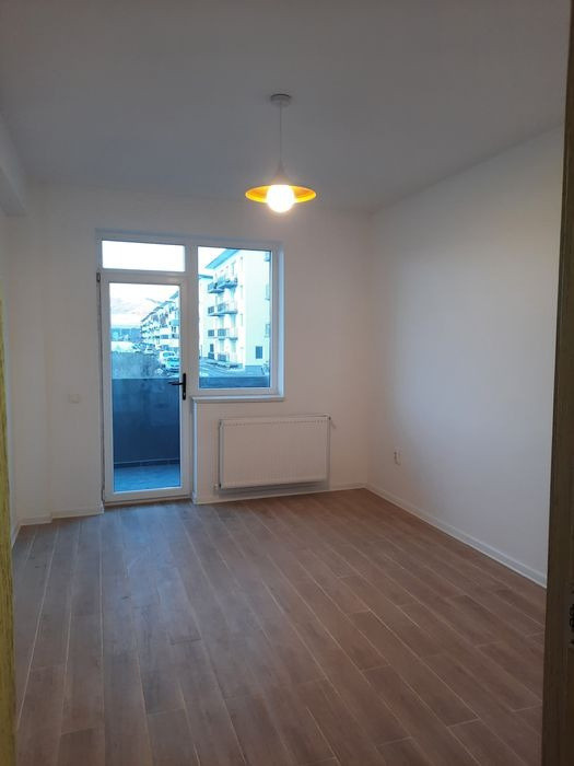 Spațiu comercial la parter , 51,9 mp, zona Terra 