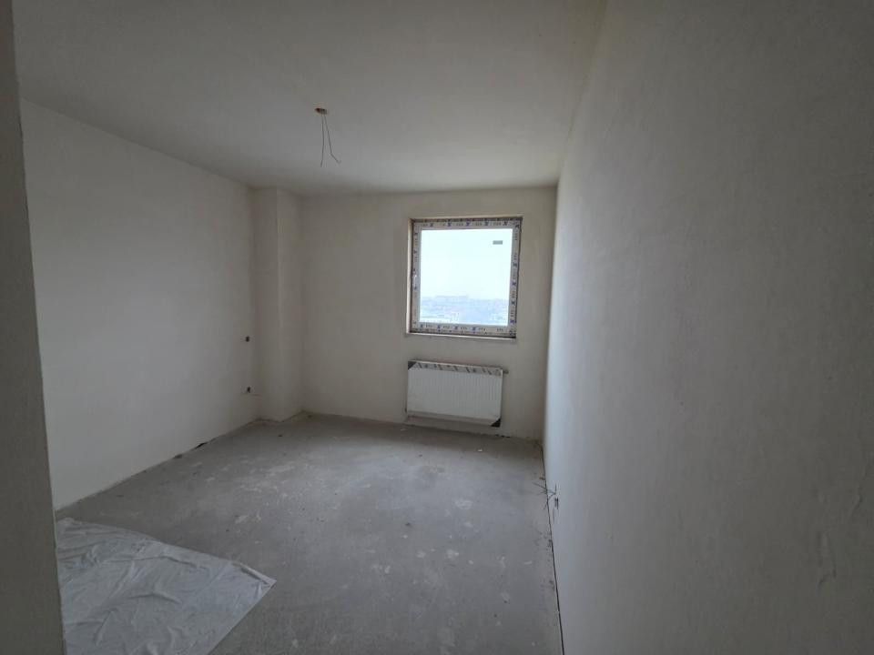 Apartament 3 camere, etaj intermediar, zona FSEGA