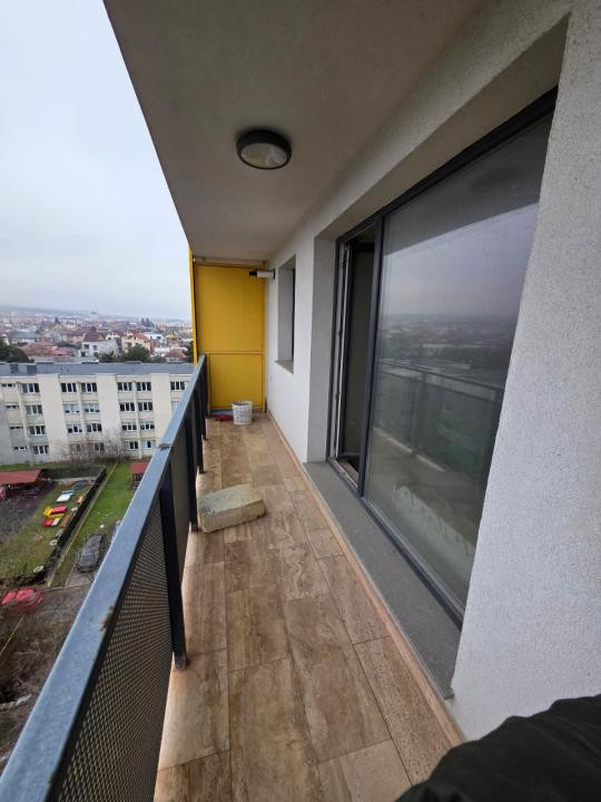 Apartament 3 camere, etaj intermediar, zona FSEGA