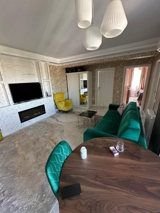 Apartament de 3 camere, 56 mp, Razoare (VIVO)