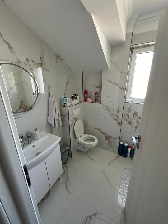 Apartament de 3 camere, 56 mp, Razoare (VIVO)