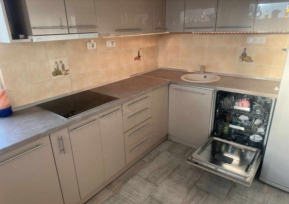  Apartament  spațios, 100 mp, într-o casă individuală