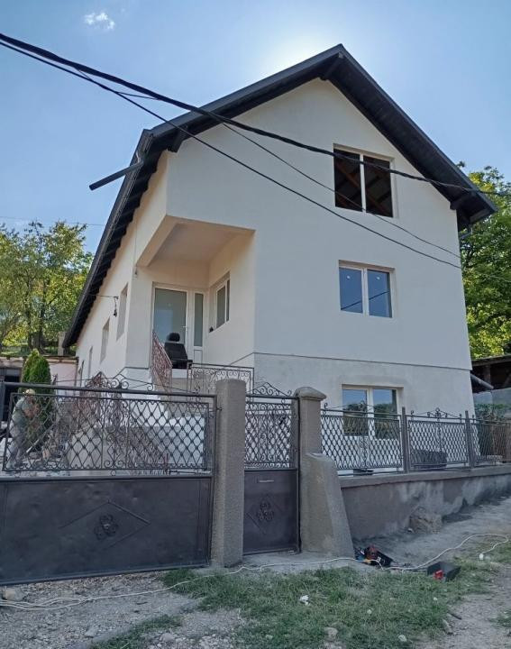 Casa individuala, 200mp, 550mp teren, sat Suceagu