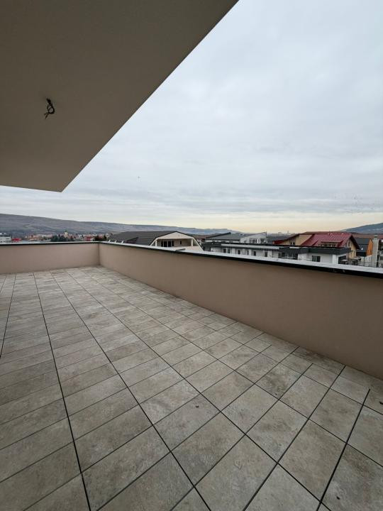 Apartament de vanzare, 3 camere, 184,78 mp, zona Cetatii 