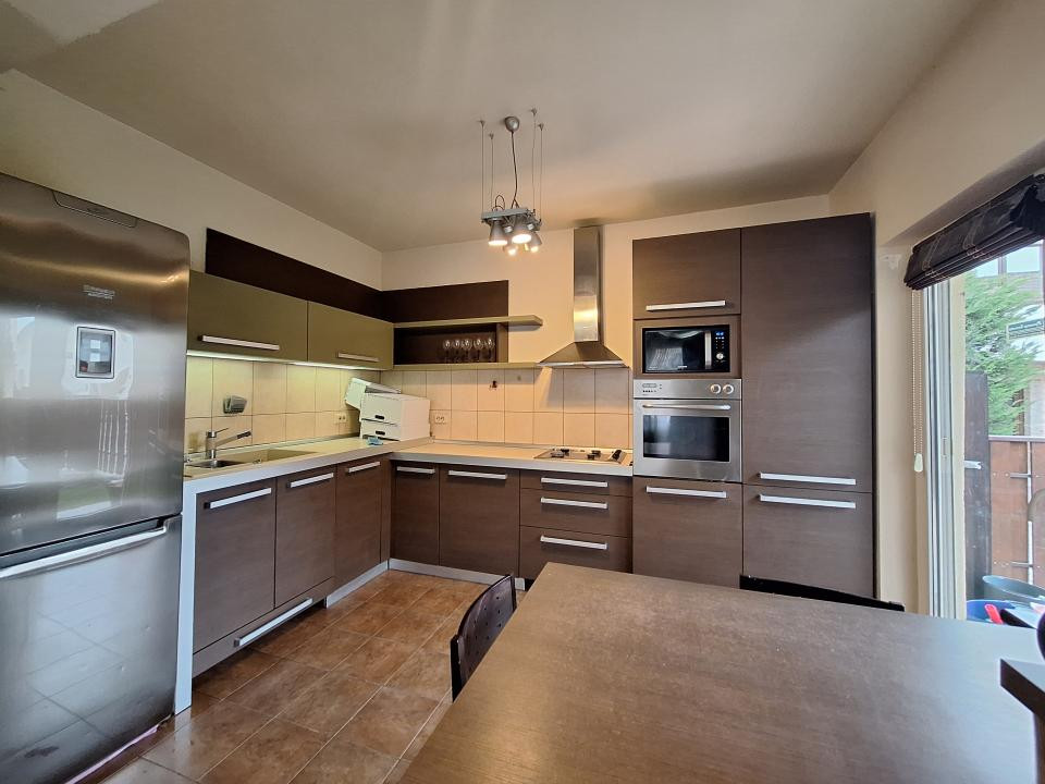 Duplex cu 2 parcari, zona Parcului Poligon