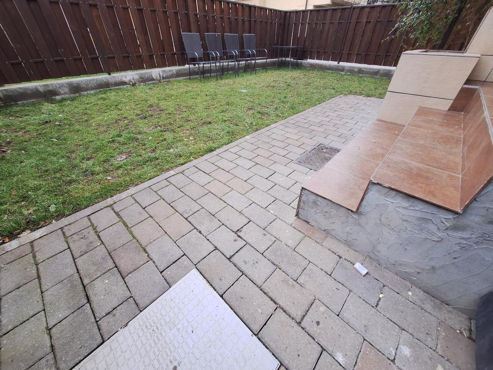 Duplex cu 2 parcari, zona Parcului Poligon