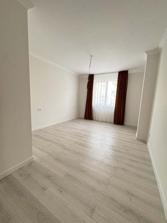 Apartament de 3 camere, 72.3 mp, 2 bai, Finisat, Zona Poligon