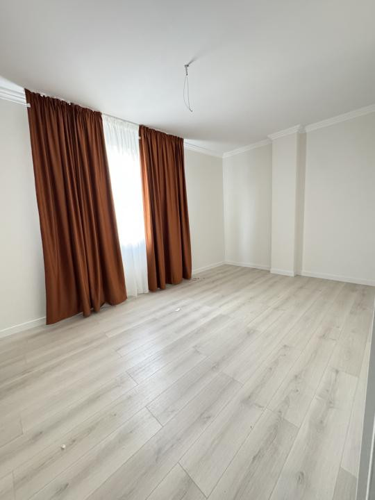 Apartament de 3 camere, 72.3 mp, 2 bai, Finisat, Zona Poligon