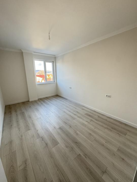 Apartament 2 camere, Semidecomandat, 57 mp, Finisat, Zona Poligon