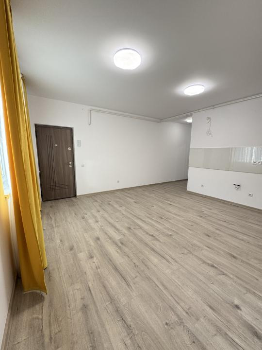 Apartament de 2 camere, 43.62 mp, Gradina 76 mp, Finisat, Zona Poligon