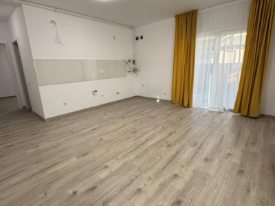 Apartament de 2 camere, 43.62 mp, Gradina 76 mp, Finisat, Zona Poligon