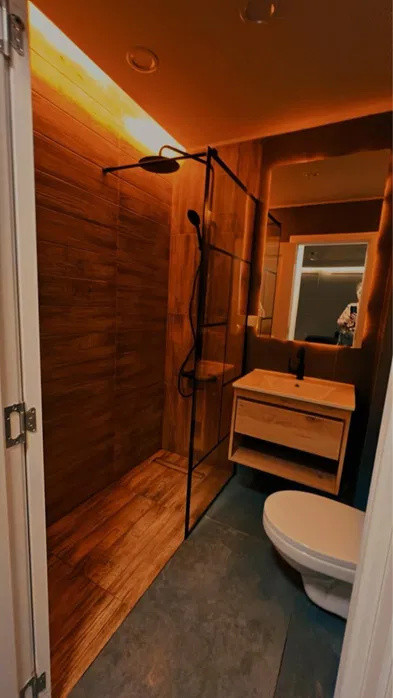 Apartament cu 2 camere, parcare, zona Tineretului