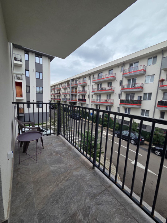 Apartament de închiriat in zona Poligon,3 camere,2 bai,parcare inclusa