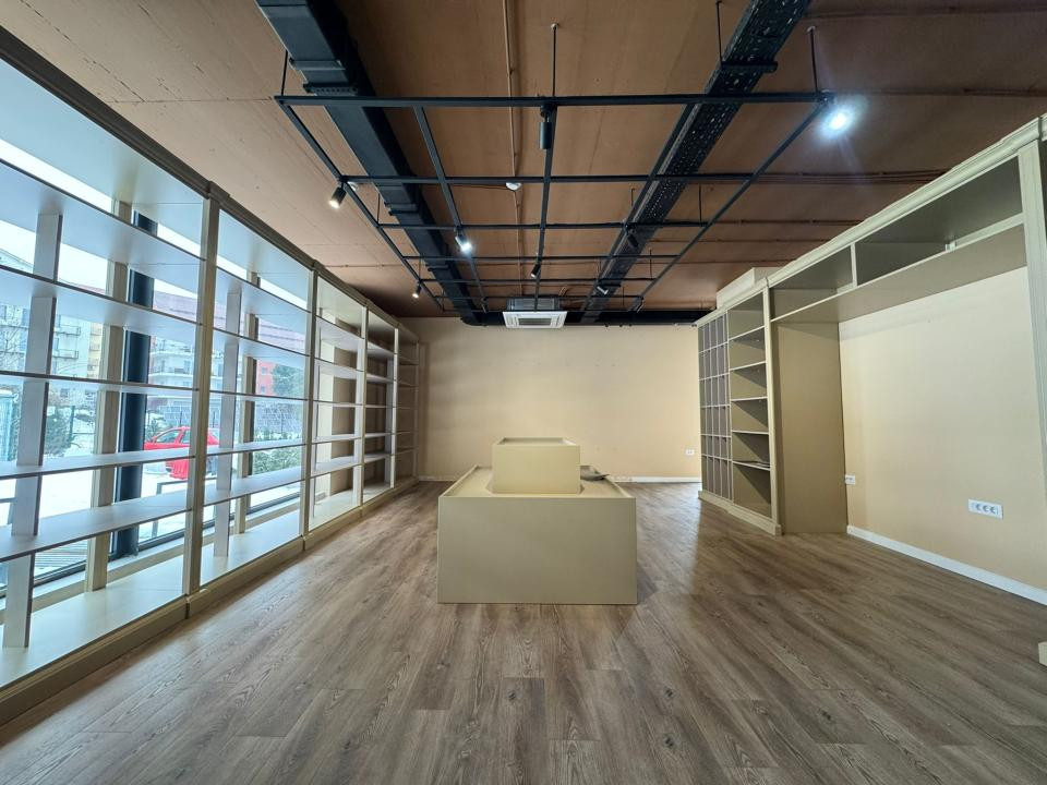 Spatiu comercial cu alimentatie publica, 180mp, Zona Edgar Quinet