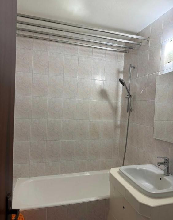 Garsonieră cochetă, 28 mp, zona Casa Piratilor