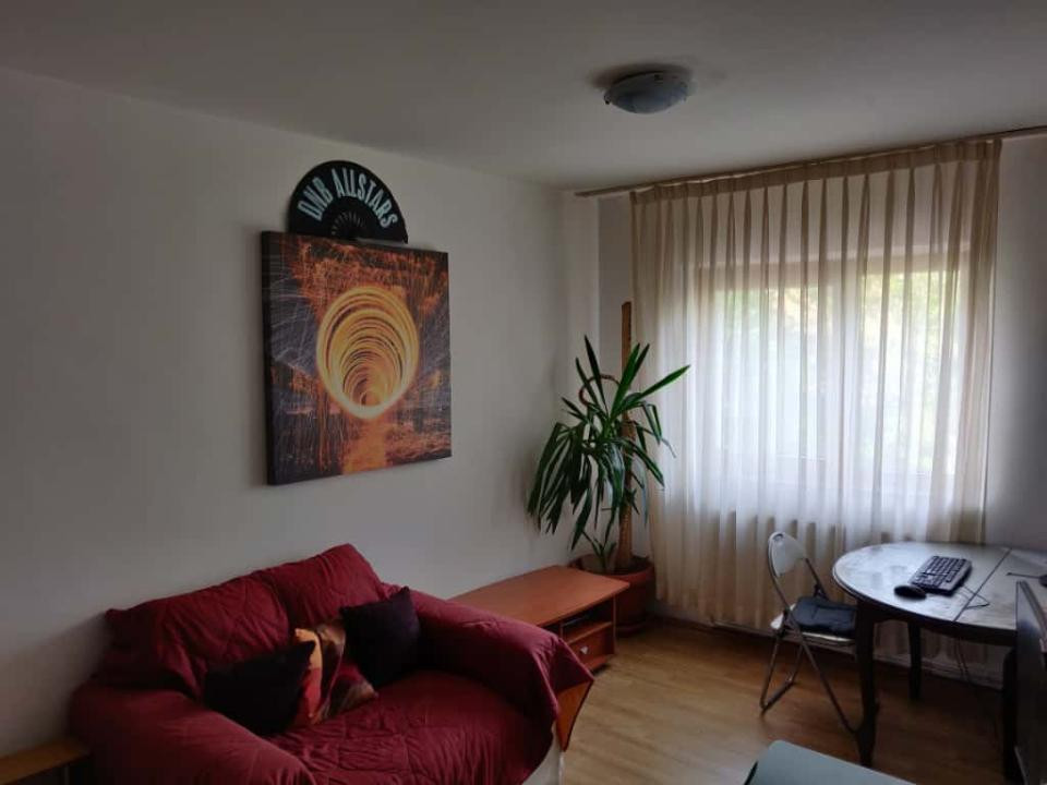 Apartament cu 3 camere , in Manastur, zona Kaufland