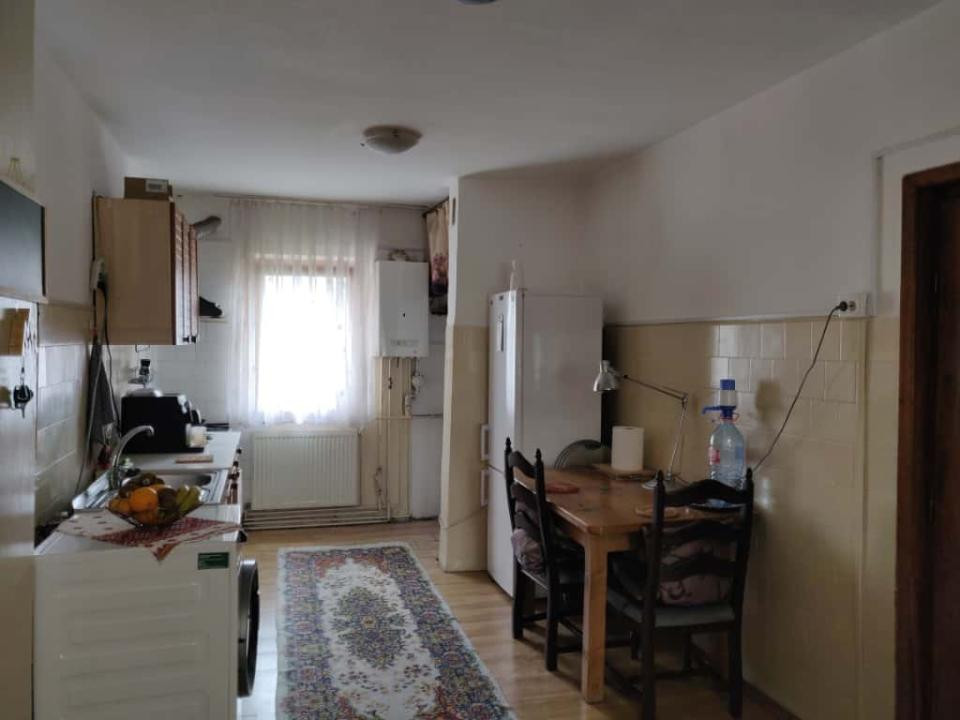 Apartament cu 3 camere , in Manastur, zona Kaufland