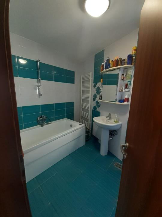 Apartament cu 3 camere spatios intr-o zona linistita a Clujului