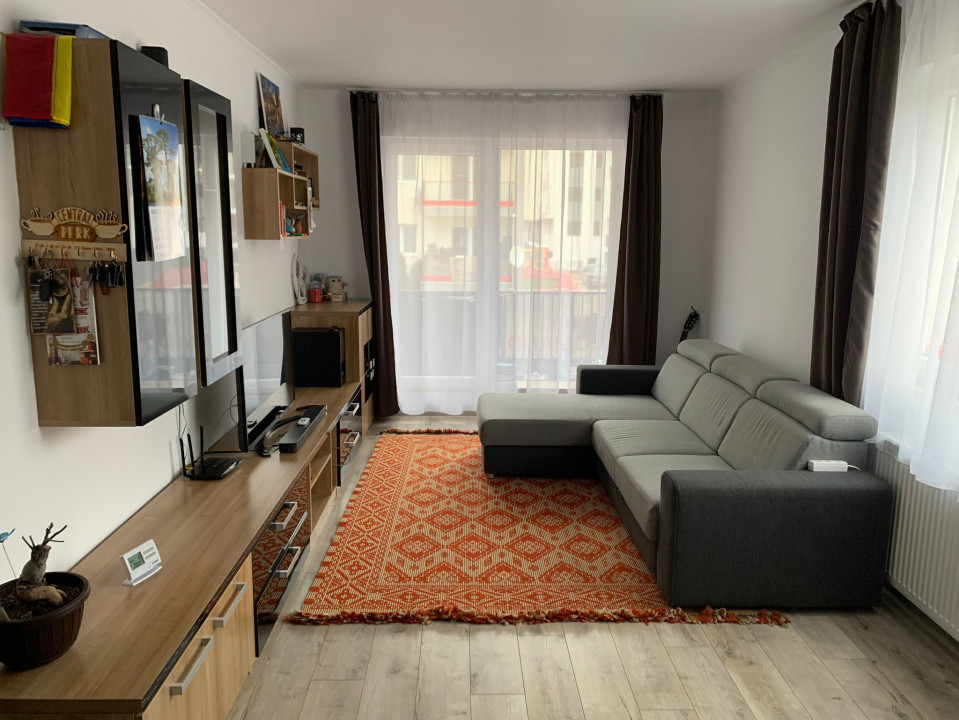 Apartament 2 camere, 4 mp balcon, zona Vivo/Abatorului, Floresti
