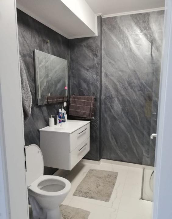 Apartament cu 2 camere, etaj intermediar, bloc cu lift , zona Terra