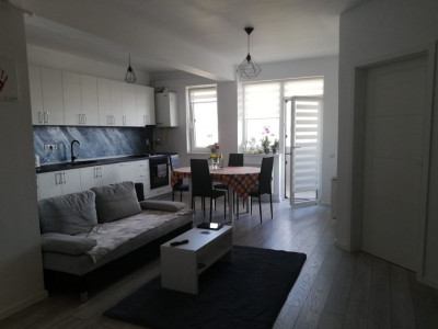 Apartament cu 2 camere, etaj intermediar, bloc cu lift , zona Terra