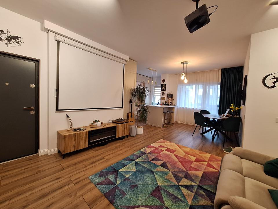 Apartament cu 3 camere, 64 mp, gradina 120 mp, zona Parcului Poligon