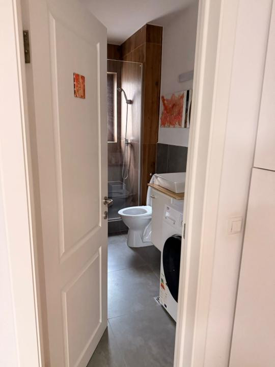 Apartament de 50 mp utili,parcare inclusa, zona Vivo 