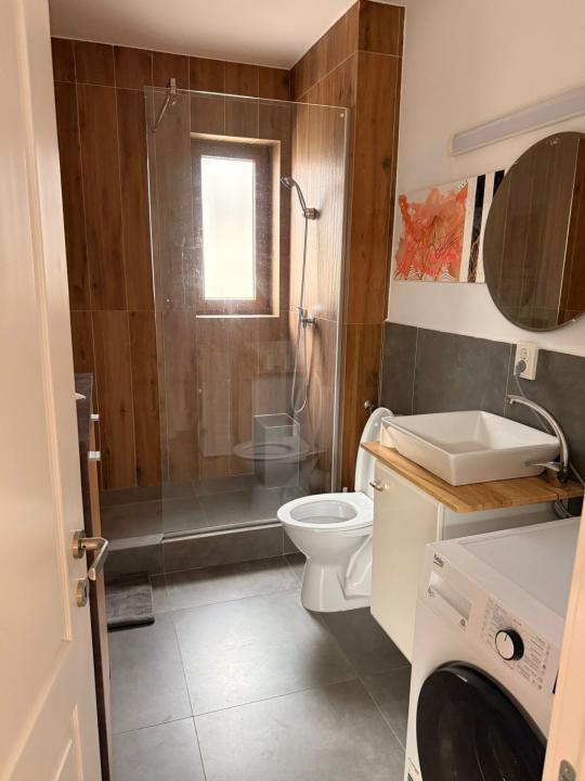 Apartament de 50 mp utili,parcare inclusa, zona Vivo 