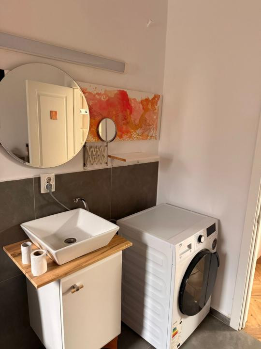 Apartament de 50 mp utili,parcare inclusa, zona Vivo 