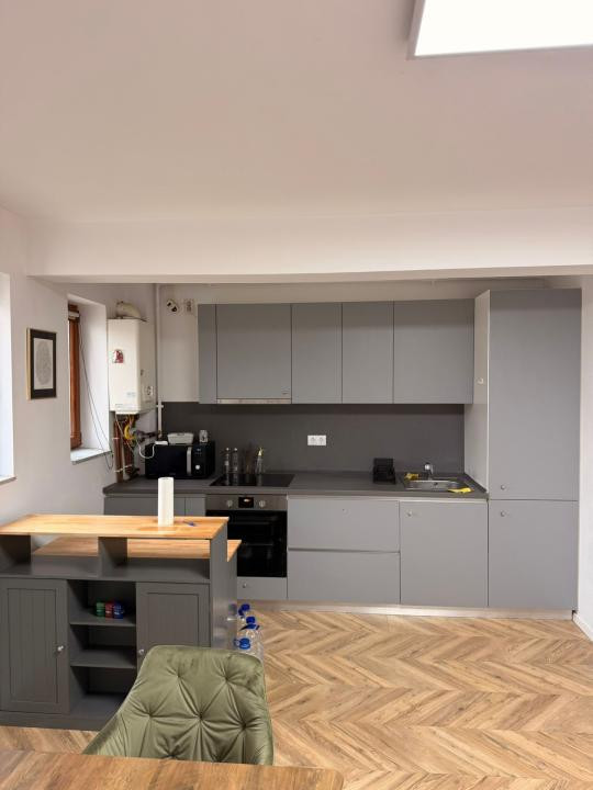 Apartament de 50 mp utili,parcare inclusa, zona Vivo 