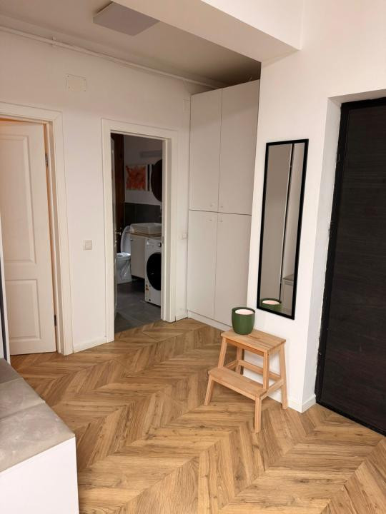 Apartament de 50 mp utili,parcare inclusa, zona Vivo 